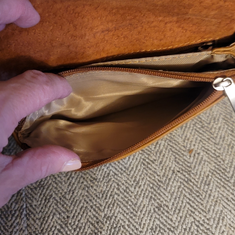 Gianni Conti small crossbody bag. Tan color, leather - Picture 5 of 9